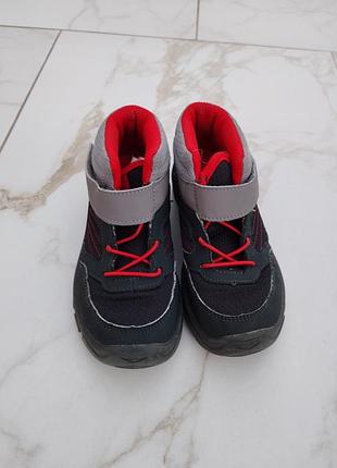 Отличные фирменные ботинки демисезон для мальчика