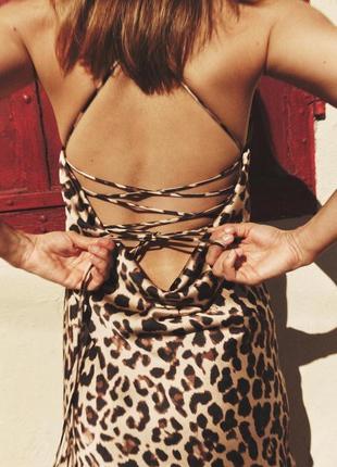 Коротка сукня леопардова атласна zara new7 фото