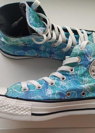 Жіночі кеди converse.