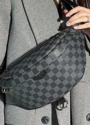 Louis vuitton discovery bumbag pm grey chess canvas  ki01149