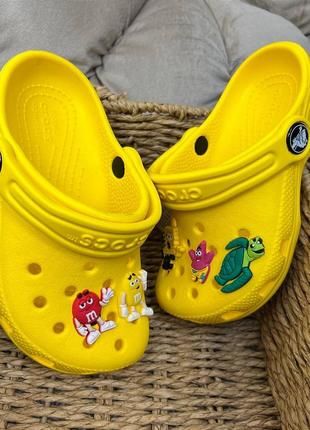 Детские кроксы сабо crocs classic clog kids yellow все размеры в наличии джибитсы лидер продаж