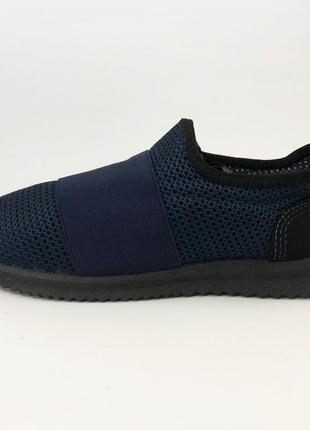 Чоловічі кросівки із сітки 45 розмір. кросівки з тканинним верхом літо. модель 22882. колір: синій