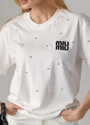 Женская футболка со стразами и вышитой надписью miu miu2 фото