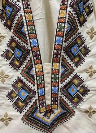 Жіноча вишиванка з геометричним орнаментом вишита блузка в етно стилі з довгим рукавом4 фото