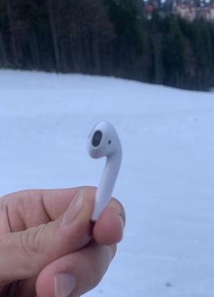 Лівий навушник airpods , лівий airpods a1523 стан нового
