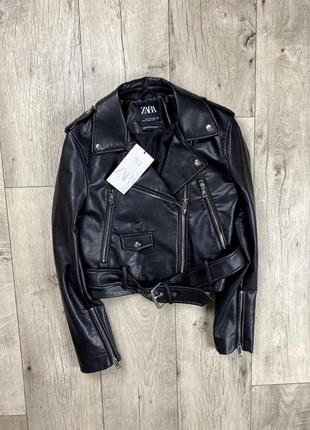 Zara куртка кожаная s размер новая женская косуха чёрная оригинал