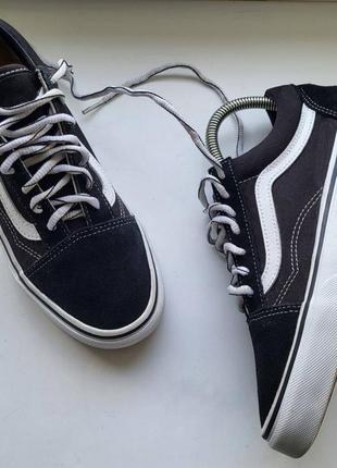 Оригінальні бомбезні брендові кеди шкіра +текстиль   vans   розмір 38 устілка 24 см стан