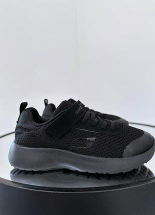 Легкі м'які та повітропроникні кросівки skechers