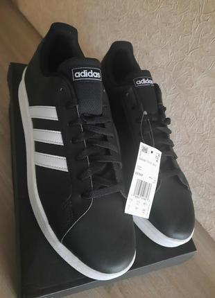 Новые кроссовки adidas 46 размера, 29 - 29,5см.