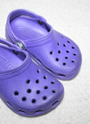 Крокси фірми crocs розмір 6-7 за устілкою 15 см.