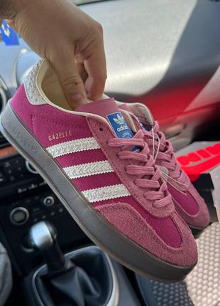 Розкішні жіночі кросівки adidas gazelle pink white рожеві