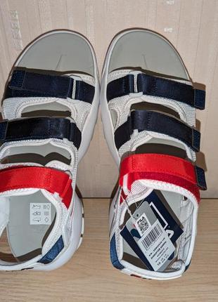 Fila disruptor sandals. женские сандалии. оригинал. новые.10 фото