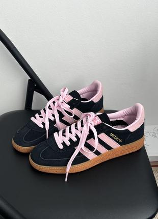 Adidas wmns handball spezial 'black clear pink gum'1 фото