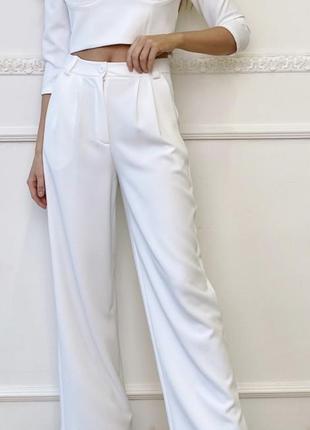 Белые широкие брюки в стиле zara