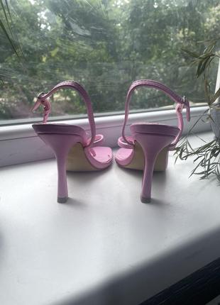 Рожеві босоніжки2 фото