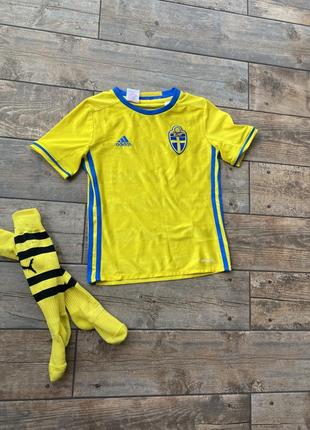 Футбольная форма украинской без шорт