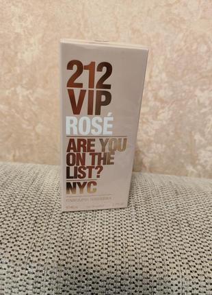 Парфюмерная водаcarolina herrera 212 vip rose новая