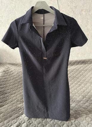 Плаття в горошок