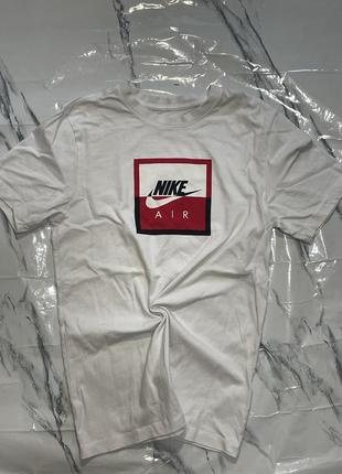 Nike t-shirt