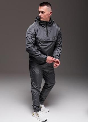 Мужской спортивный костюм из плащёвки , серого цвета