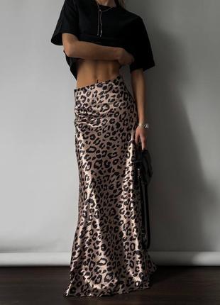 Трендовая юбка макси леопард атлас