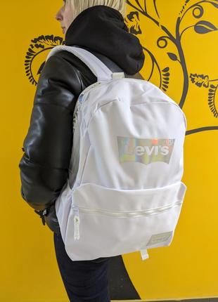 Білий рюкзак levi's оригінал2 фото