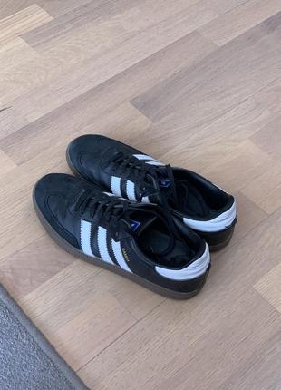 Adidas samba black