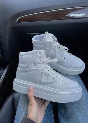 Женские кроссовки prada re-nylon bryshed white