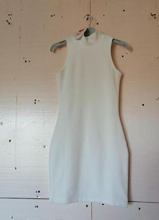Крутое платье в рубчик по фигуре очень нежная приятная к телу ткань классный пошив
