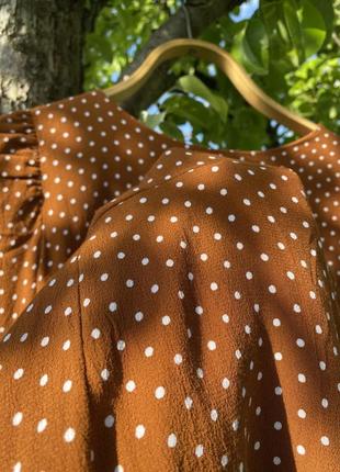 Короткое мини коричневое платье в горох h&m4 фото