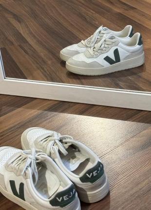 Кросівки veja