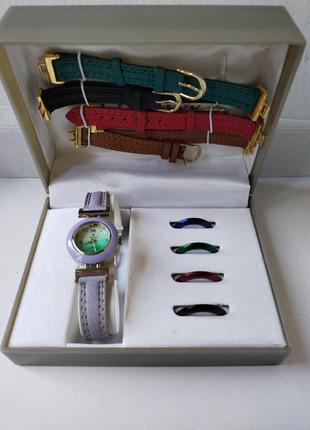 Часы, набор часы со сменными накладками и ремешками