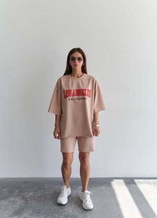 Стильный качественный женский комплект оверсайз футболка и шорты los angeles трендовый костюм калифорния летний4 фото