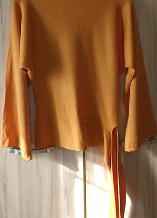 Светр жіночий. sisley