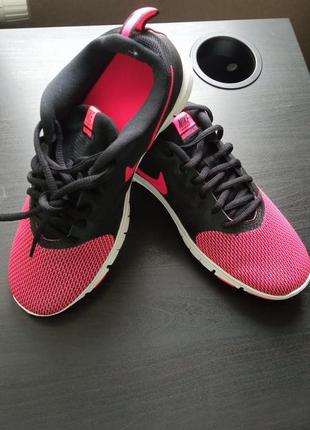 Кросівки nike жіночі чорні рожеві 38 7 24 см