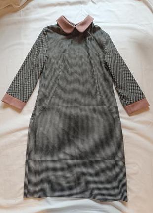 Класична сукня - футляр з контрастним комірцем