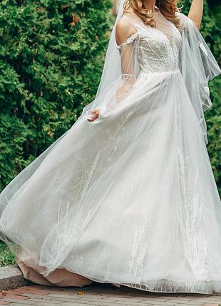 Платье свадебное