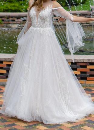 Платье свадебное