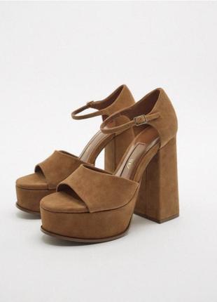 Босоніжки zara