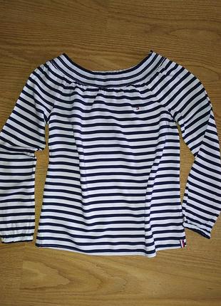 Tommy hilfiger симпатичная фирменная кофтина