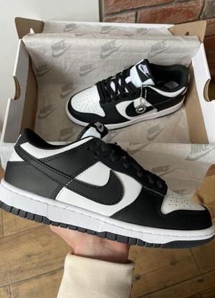 Nike sb dunk low black