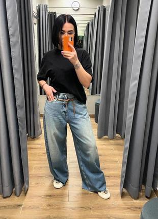 Джинси wide-leg high-waist belted zara