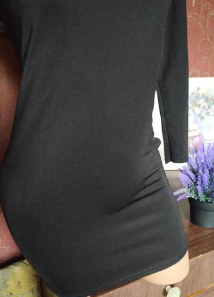 Чорна міні сукня з відкритими плечима від prettylittlething6 фото