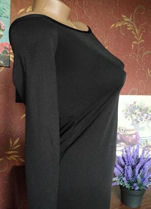 Чорна міні сукня з відкритими плечима від prettylittlething7 фото