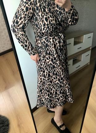 Леопардовое платье миди, платье, анималистичный принт, xl, l, в стиле h&m, тренд 2024