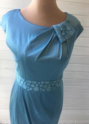 Платье нарядное небесно голубое, шелк с кружевом р48