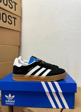 Женские кроссовки gazelle black white