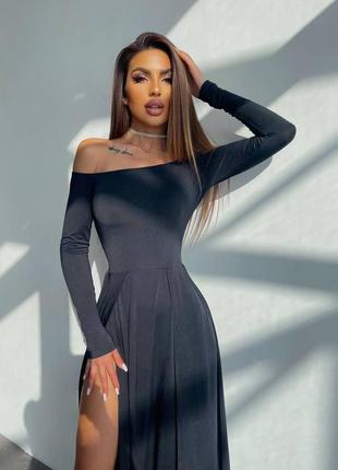 Неймовірна трикотажна сукня з розрізами довга максі з рукавами по фігурі вільного крою