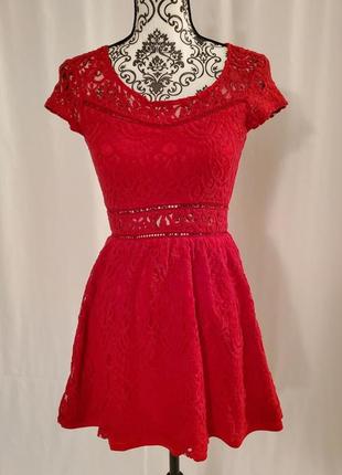 Красное платье из гипюра коттон h&m