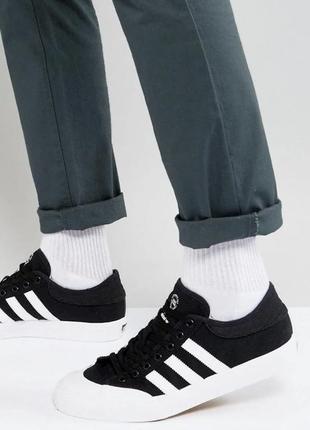 Кроссовки кроссовки adidas matchcourt mid trainers